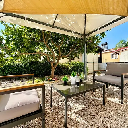 Tranquility Cove בית נופש *