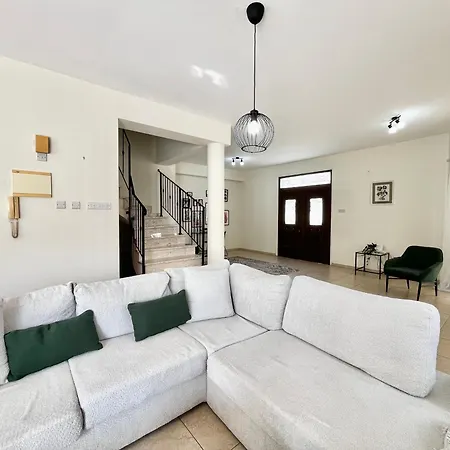 Tranquility Cove * Ларнака